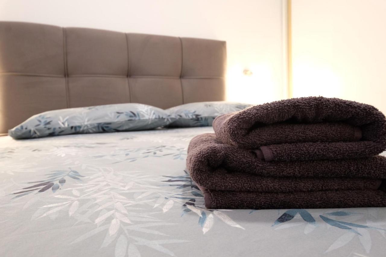 Apartment Smile Солин Экстерьер фото